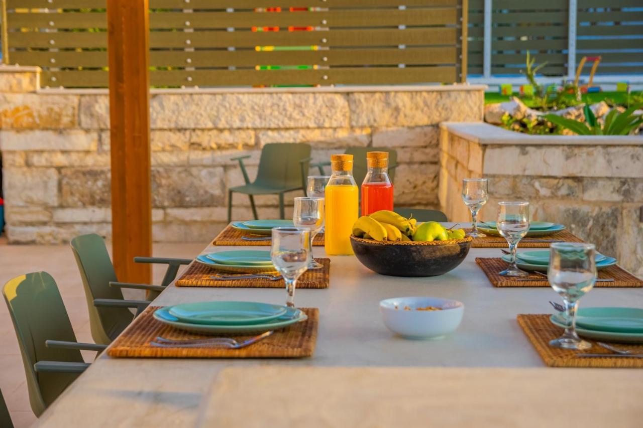 Estella Villa With Pool, Children Area, Bbq & Magnificent Views! Asterion Bagian luar foto